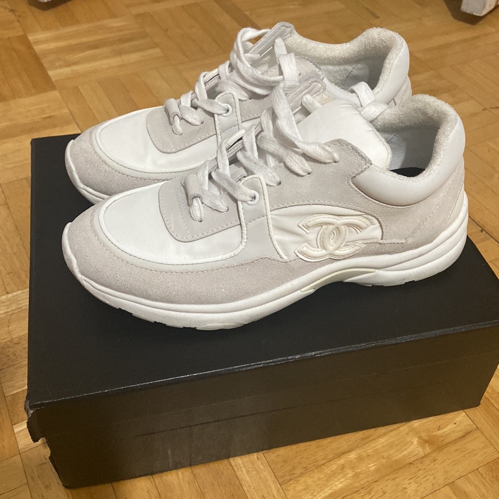 Chanel CC Sneakers| Size 40 - Picture 5 of 8